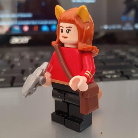 Lt M'Ress from STAR TREK - a LEGO creation