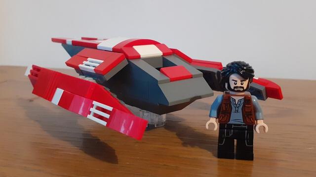 A custom-built La Sirena Microfighter I built during S1 of Star Trek: Picard (featuring Cristóbal Rios minifigure)