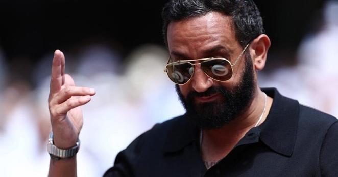 pourquoi Cyril Hanouna souffle le chaud et le froid entre la télé et la politique
