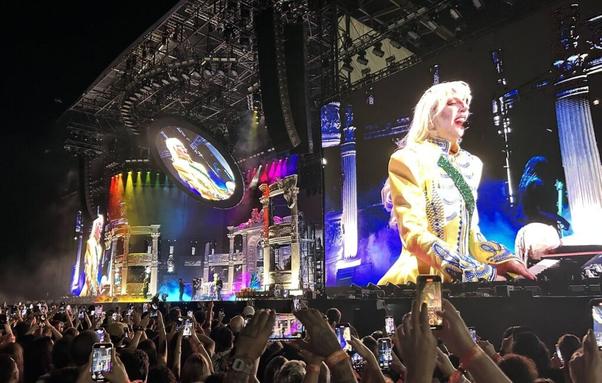 Lady Gaga enflamme Rio de Janeiro avec un méga-concert gratuit à Copacabana