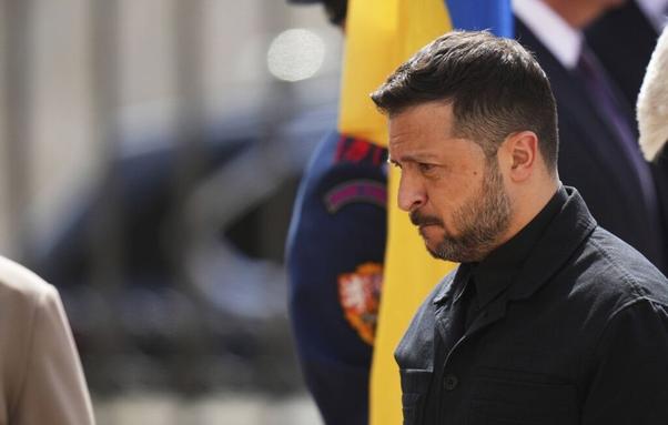 Volodymyr Zelensky à Prague, Xi Jinping bientôt à Moscou