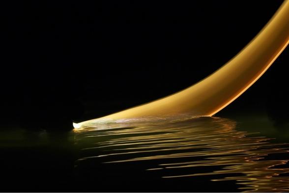 Lichtbogen im Wasser