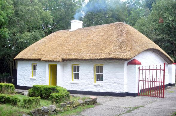 Images from my Photographic Artwork Portfolio can be purchased from my Pixels website at reasonable prices as prints or displayed on various products.

A traditional thatched cottage in Northern Ireland.

#Photography  #FineArtPhotography #BuyIntoArt  #AYearForArt #print #photography #mastodon 
#mastophoto #mastoart #photo 

https://john-hughes-photographic.pixels.com/featured/home-at-the-thatched-cottage-john-hughes.html