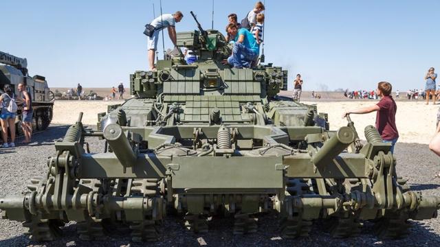 A Russian BMR mine-clearing tank.
