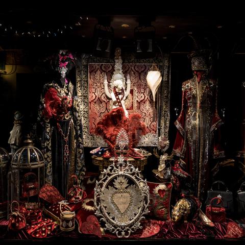 Opulente Schaufensterauslage in Venedig.