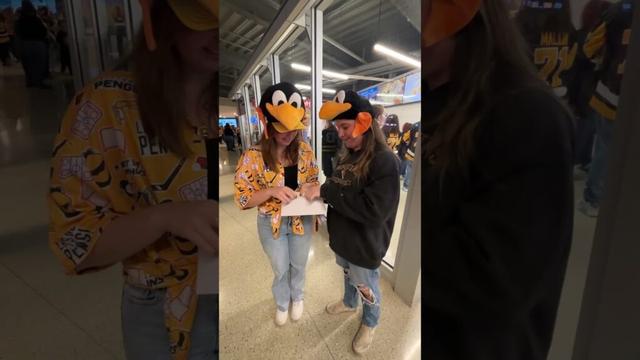 Surprising fans with a Pittsburgh tradition… this is your sign to take the envelope from admin 📨