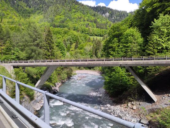 Foto. Sprengwerkbrücke in Beton.