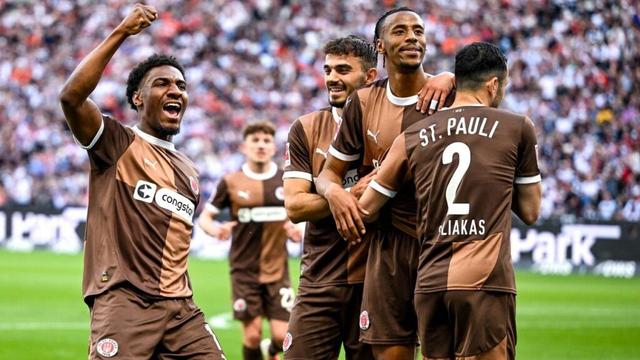 St. Pauli praktisch gerettet, Frankfurt bangt um Champions-League-Qualifikation