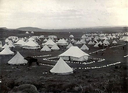 Tents in the Bloemfontein concentration camp. By The National Archives UK, OGL v1.0, https://commons.wikimedia.org/w/index.php?curid=19268641