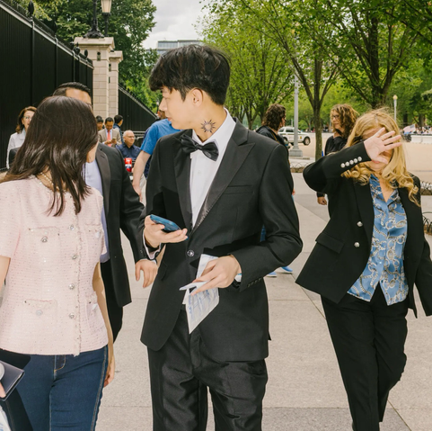 Cheng Lu, an investor in President Trump’s memecoin from Shanghai, exiting the White House after a tour on Friday. Mr. Lu attended an exclusive dinner the night before at the Trump National Golf Club outside Washington.Credit...Jason Andrew for The New York Times