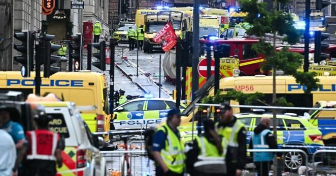 Liverpool parade car crash LIVE: Updates as 27 hospitalised including children and driver | Football | Sport