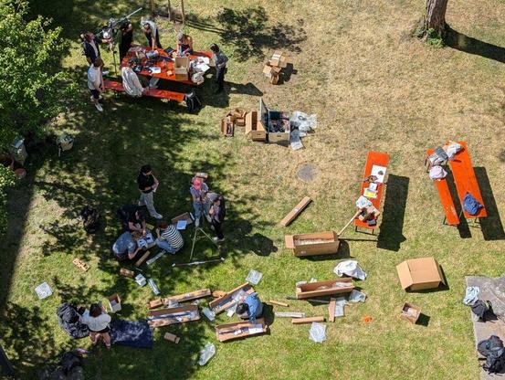 Field work from a bird's eye view: Our students are assembling meteorological stations.