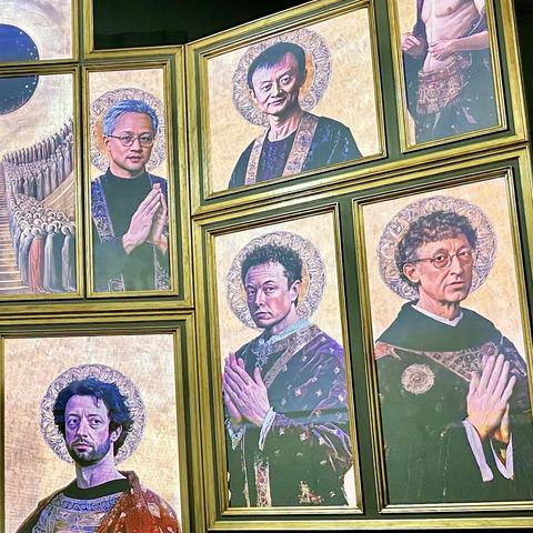 Udsnit af scenekunstinstallation i form af en digital kirke med en barok altertavles kirkelige motiver af kendte tech millardærer.