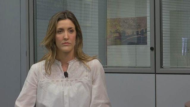 Patricia Cabanilla, inspectora d'Hisenda a la duana de Barcelona, explica les seves funcions, a banda de la recaptatòria (3Cat)