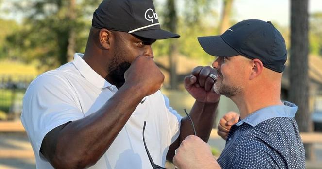 Swing Rounds: Can Derrick Lewis deliver another big knockout on the golf course?