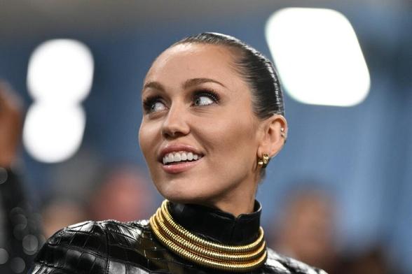 “Something Beautiful” de Miley Cyrus : un nouvel album apocalyptique