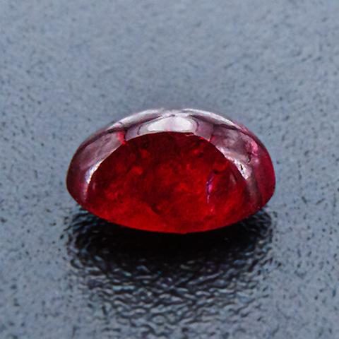 Ruby cabochon from Burma (Myanmar)