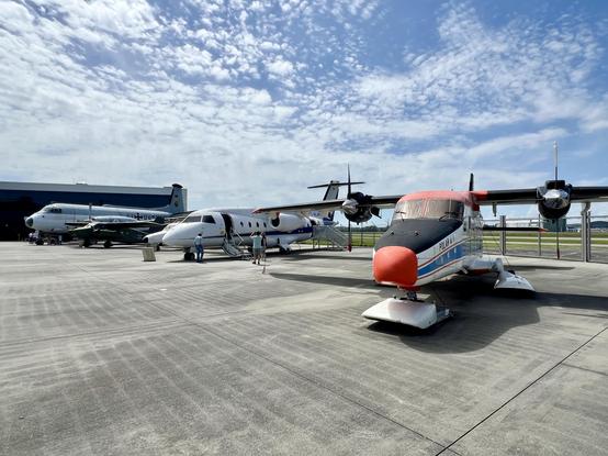 Aussenbereich der Ausstellung mit versch. Dornier-Flugzeugen
