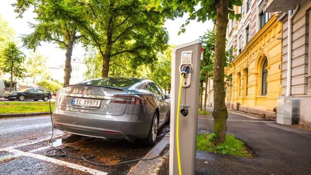 Tesla troubles worsen in Europe as sales slide