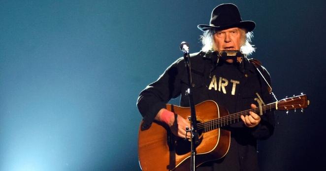 Neil Young Invites Trump to His Tour ‘If There Is Not Martial Law by Then’