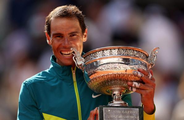 Rafael Nadal now explains why he always bit the trophy after winning a tournament