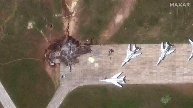 Cheap, fast, explosive: Stopping Ukraine-style drone swarms