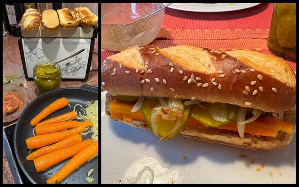 Hotdog mit Möhren und Gurke belegt. Im anderen Teil: Möhren und Zwiebel in der Pfanne, Brötchen auf dem Toaster