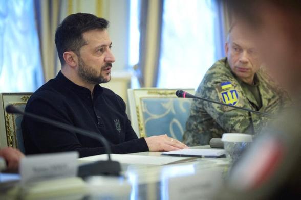 Zelensky accuse la Russie de jouer un jeu "sale et politique" après une nouvelle attaque