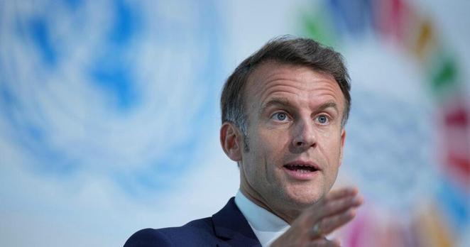 Emmanuel Macron promet d’«interdire les réseaux sociaux aux moins de 15 ans» en France si l’Union européenne ne le fait pas
