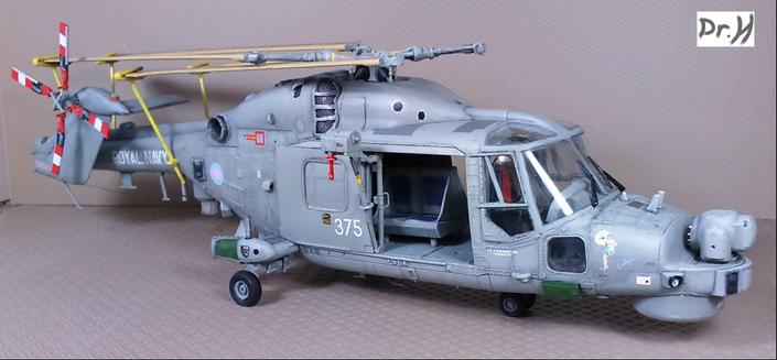 Side view of the Lynx HMA8 model.