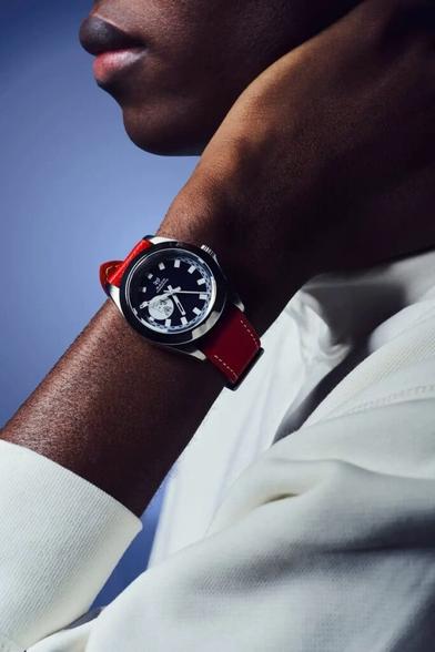 Blockchain-Connected NFC Watches : The Cographix