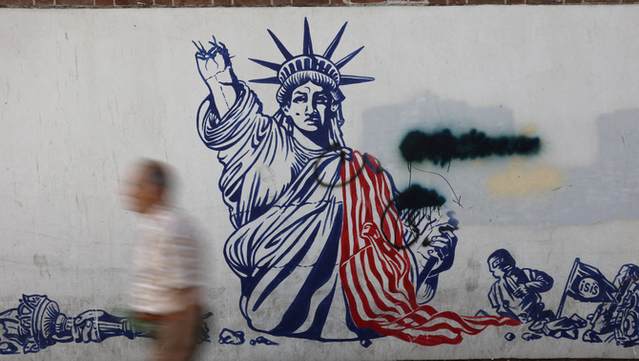 Un mural contrari als Estats Units a la ciutat de Teheran, a l'Iran (Majid Asgaripour/WANA/Reuters)