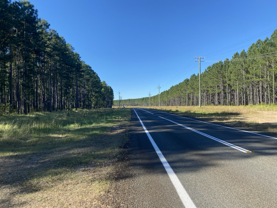 The open road between Gympie and TCB. No traffic in pic but was plenty and not always a wide shoulder as they passed by at 100kph
