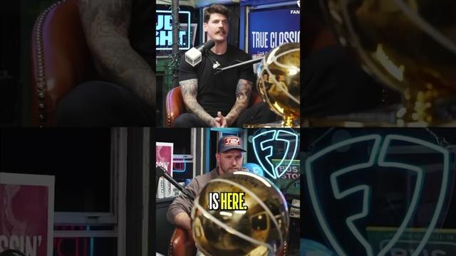 On the mic! 🎙️Larry was all over the podcast scene on the road to the Finals. 🏆