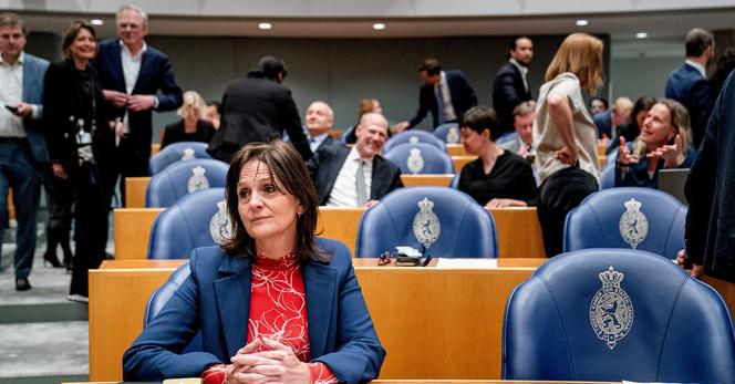 Nicolien van Vroonhoven (NSC)  tijdens het wekelijkse Vragenuur.  Foto Bart Maat  