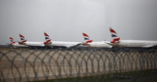 Opening a third runway at Heathrow Airport could result in pollution equivalent to an additional 2.4 million tons of carbon dioxide being released into the atmosphere each year by 2050.