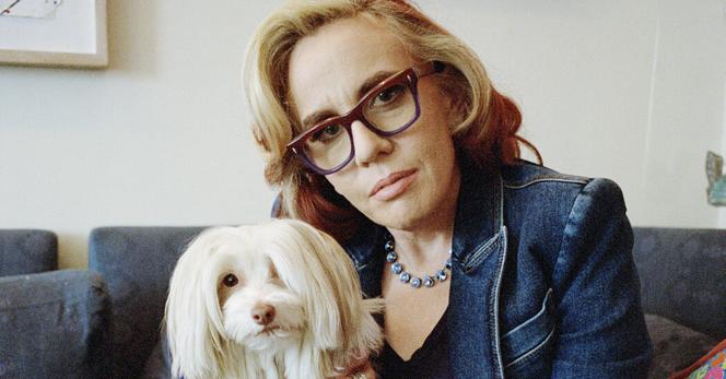 Molly Jong-Fast has a new memoir, “How to Lose Your Mother,” about life with her famous mother, Erica Jong, and her mother’s decline. It reads like a score-settling marathon at times, but also like a loving elegy.