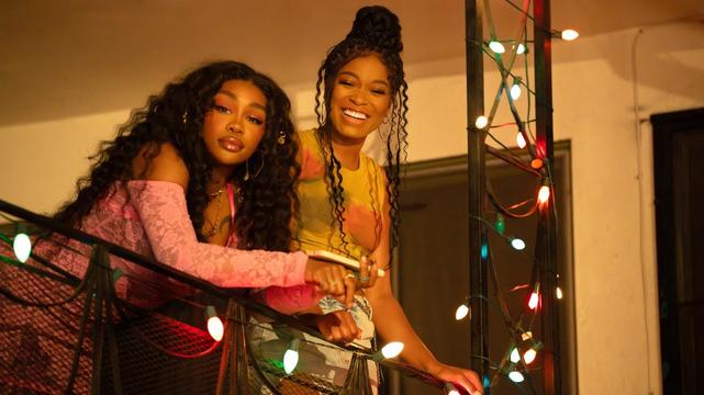 (L-R): SZA, Keke Palmer in 'One of Them Days'