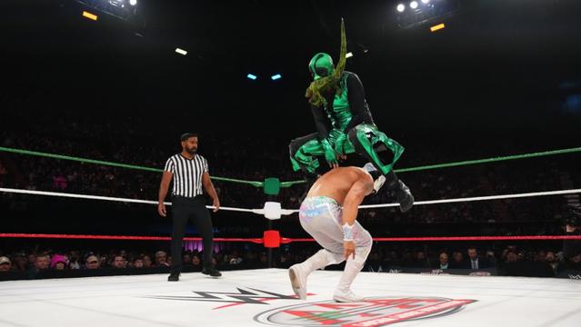 Mr. Iguana and Lince Dorado at Worlds Collide