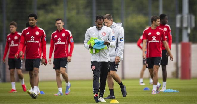 Wie der Start von F95 im Trainingslager abläuft