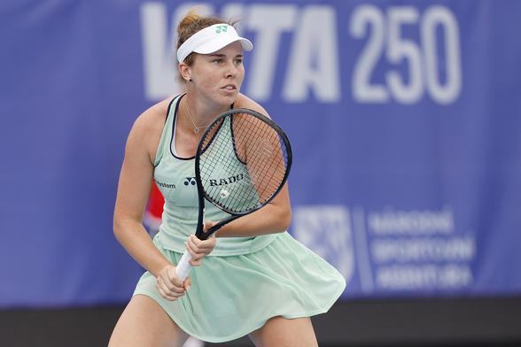 Prague hosts rare all-Czech WTA final as Noskova meets Bouzkova
