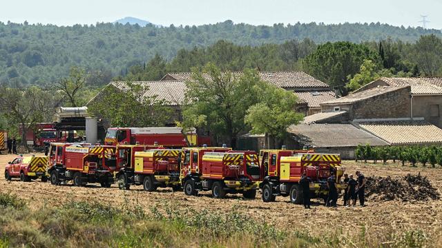 1,400 firefighters battle to prevent reignition of France's largest wildfire | World News