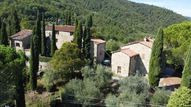 5 Bedrooms Farmhouse for sale in Cortona [639400] | Gate-away®
