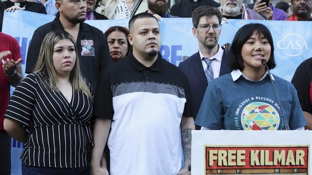 Jennifer Vasquez Sura, front left, wife of Kilmar Abrego Garcia, attends a protest rally at the Immigration and Customs Enforcement field office in Baltimore, Monday, Aug. 25, 2025, to support Kilmar Abrego Garcia. (AP Photo/KT Kanazawich)