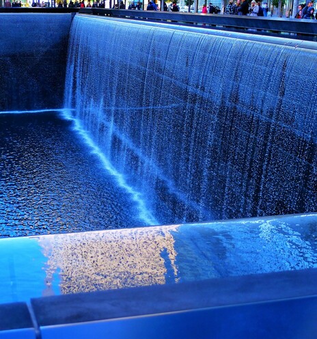 Memorial pool at World Trade Center complex, New York City. A place of remembrance & contemplation. Architect Michael Arad & landscape architect Peter Walker's design, Reflecting Absence. 