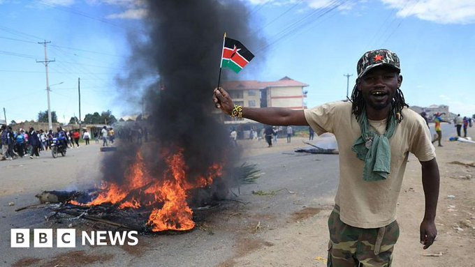 Photo from the article showing the violent protests: